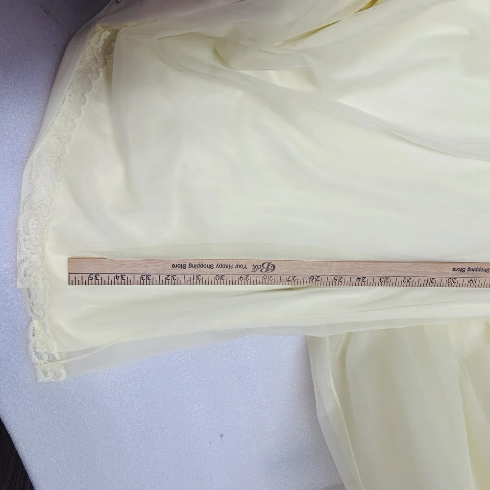 VTG Shadowline Bridal SILKY‎ Peignoir Lace Trim Embroidered Nylon Robe Nightgown